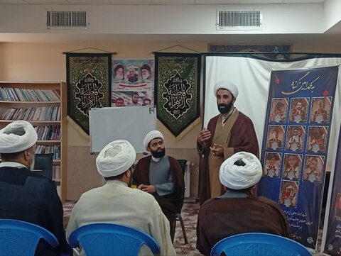 تصاویر/ برگزاری نشست تخصصی راه‌اندازی حوزه‌های معارف اسلام ناب در شهرستان بافق