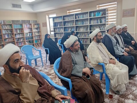 تصاویر/ برگزاری نشست تخصصی راه‌اندازی حوزه‌های معارف اسلام ناب در شهرستان بافق