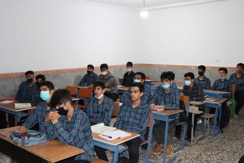 تصاویر/ دیدار صمیمی امام جمعه عالیشهر با دانش آموزان