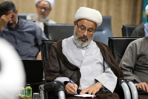 تصاویر/ جلسه شورای معاونین مرکز مدیریت حوزه‌های علمیه