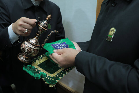 عکس/ مراسم غبارروبی امامزاده موسی مبرقع(ع)باحضور آیت الله اراکی