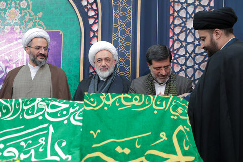 عکس/ مراسم غبارروبی امامزاده موسی مبرقع(ع)باحضور آیت الله اراکی