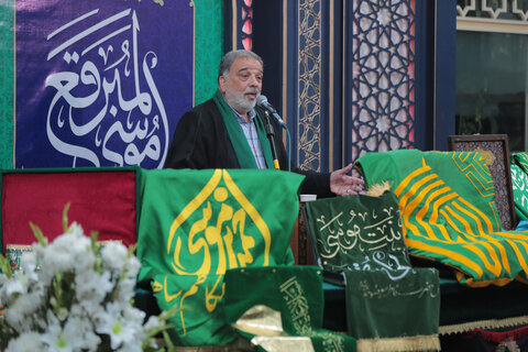 عکس/ مراسم غبارروبی امامزاده موسی مبرقع(ع)باحضور آیت الله اراکی