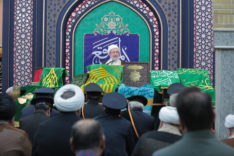 عکس/ مراسم غبارروبی امامزاده موسی مبرقع(ع)باحضور آیت الله اراکی