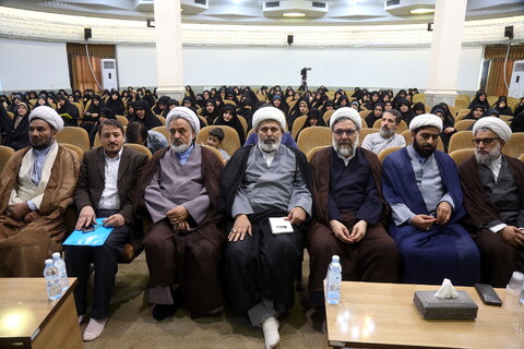 تصاویر/ همایش آموزشی - توجیهی معاونین تبلیغ استانها و رابطین خواهر مدارس امین سراسر کشور