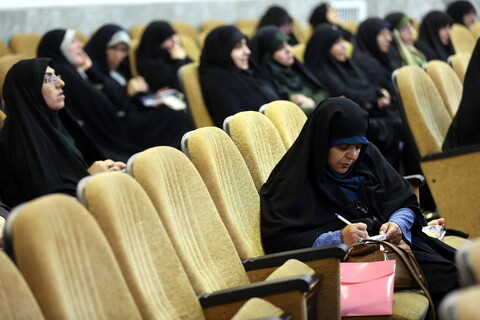 تصاویر/ همایش آموزشی - توجیهی معاونین تبلیغ استانها و رابطین خواهر مدارس امین سراسر کشور