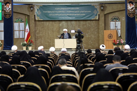 تصاویر/ همایش آموزشی - توجیهی معاونین تبلیغ استانها و رابطین خواهر مدارس امین سراسر کشور