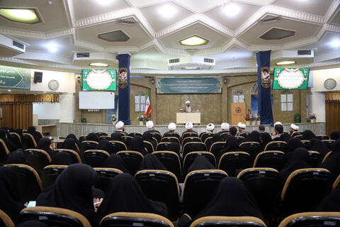 تصاویر/ همایش آموزشی - توجیهی معاونین تبلیغ استانها و رابطین خواهر مدارس امین سراسر کشور