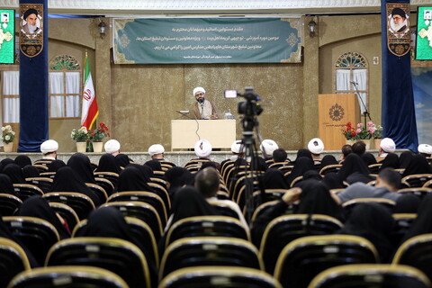 تصاویر/ همایش آموزشی - توجیهی معاونین تبلیغ استانها و رابطین خواهر مدارس امین سراسر کشور