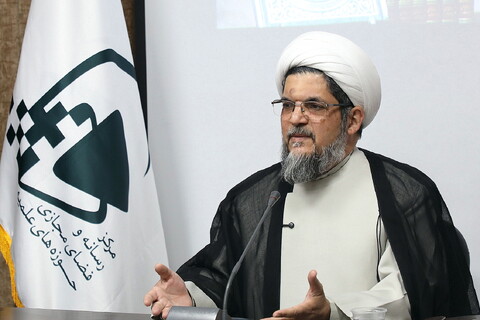 تصاویر/ آیین رونمایی از آثار حجت الاسلام والمسلمین محمد هادی مفتح