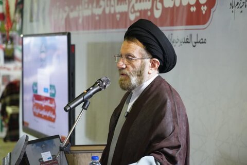 تصاویر اختتامیه نمایشگاه دستاورد‌های پایگاه‌های اسوه‌ بسیج شهرستان خرم آباد