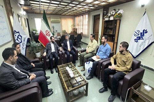 بررسی راه‌های تعامل اصحاب رسانه و توجه به نیاز سنجی مخاطبان در مرکز صدا و سیما+ تصاویر