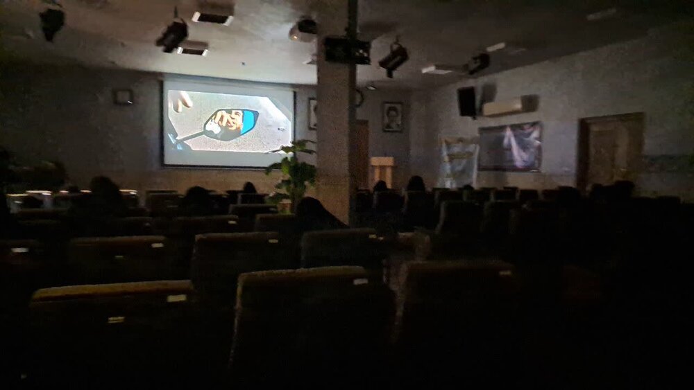 اکران مستند «کف لبنان» در مدرسه علمیه فاطمه‌الزهرا(س) اردکان