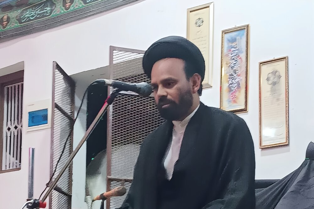 علم و تحقیق پر مبنی زندگی ہی کامیابی کی ضمانت ہے، ایمان اور عملِ صالح کے بغیر زندگی خسارے میں ہے: مولانا شمع محمد رضوی