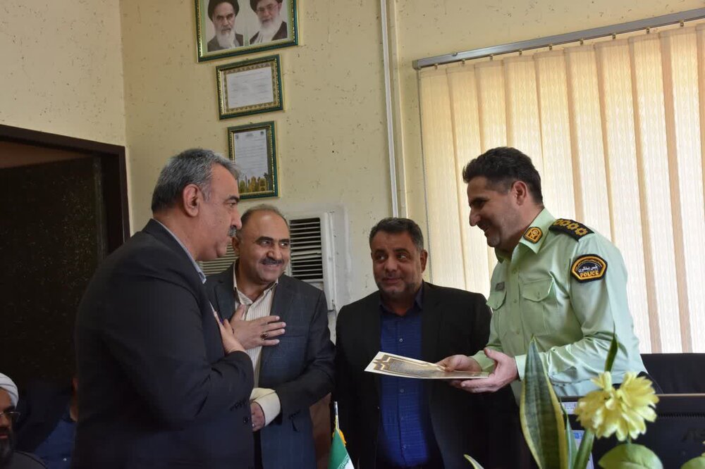 دیدار امام جمعه با فرمانده انتظامی نیاسر