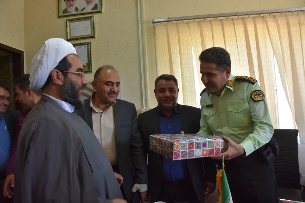 دیدار امام جمعه با فرمانده انتظامی نیاسر+ تصاویر