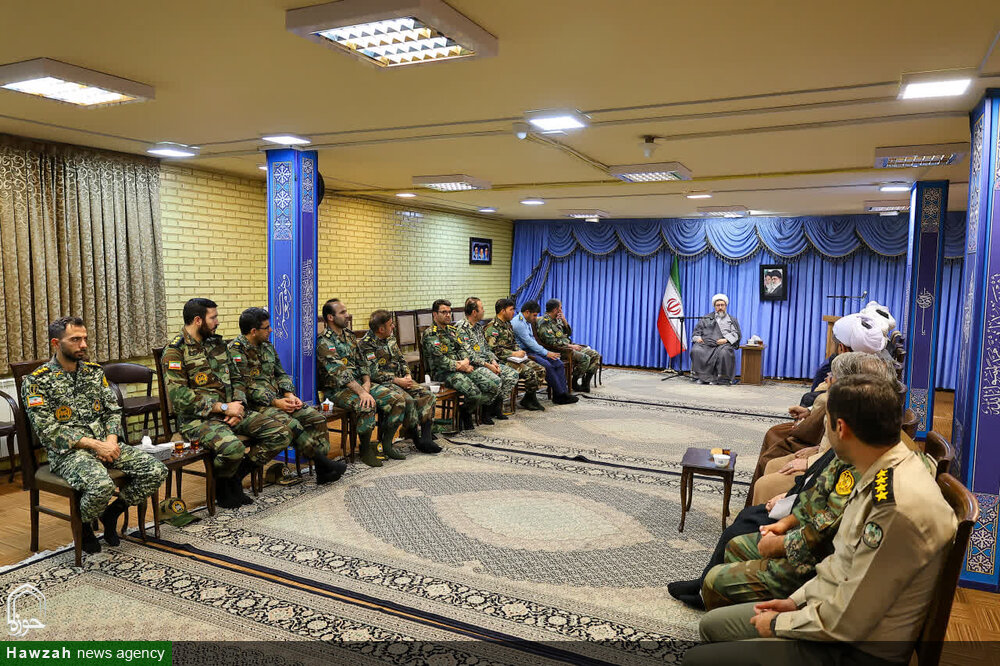 تصاویر | دیدار ارشد نظامی و هماهنگ کننده عقیدتی سیاسی های منطقه آذربایجان شرقی و اردبیل با نماینده ولی فقیه در استان آذربایجان شرقی