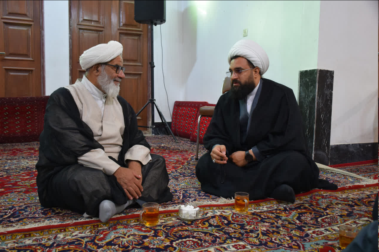 تقدیر مدیرکل تبلیغات اسلامی سمنان از استاد پیشکسوت حوزه+عکس