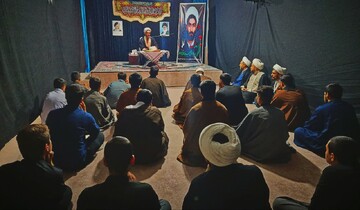 تصاویر/ برگزاری هیئت هفتگی طلاب مدرسه علمیه امام محمدباقر (ع) شاهین دژ