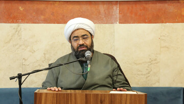 تأکید بر پرورش طلاب انقلابی و آگاه به مسئولیت‌های اجتماعی