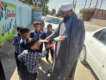 امام جمعه ریگان: تربیت نسل جوان انقلابی نیازمند پیوند علم و اخلاق است