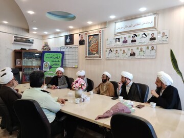 تصاویر/ برنامه های مدرسه علمیه مفیدیه سیرجان در هفته بزرگداشت نیروی انتظامی