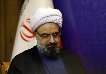 مرحوم محمد کاسبی الگویی شایسته از هنرمند مؤمن و مسئول بود