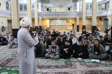 تصاویر/ جلسات هنر کلاس داری  در حوزه علمیه بناب