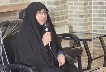 طلاب جوان، پیشگامان رفع چالش خودمحق‌پنداری در جامعه باشند