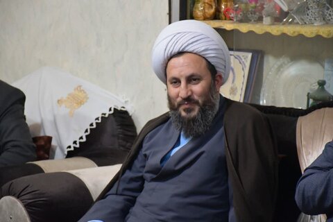 تصاویر/ دیدار امام جمعه خوی با خانواده شهدا و آزادگان