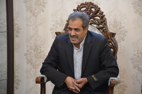 تصاویر/ دیدار امام جمعه خوی با خانواده شهدا و آزادگان