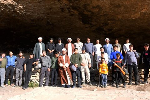 تصاویر/ اردوی یک روزه طلاب مدرسه علمیه تکاب