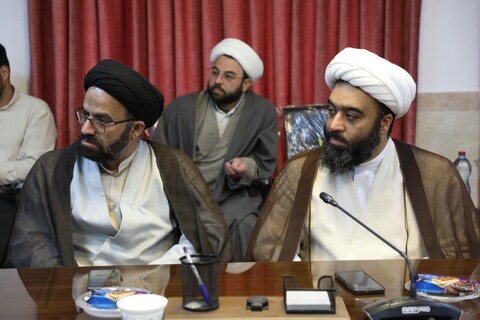 تصاویر/ نشست بصیرتی با موضوع نقد جریان فکری‌ قرآن بسندگی برگزار شد