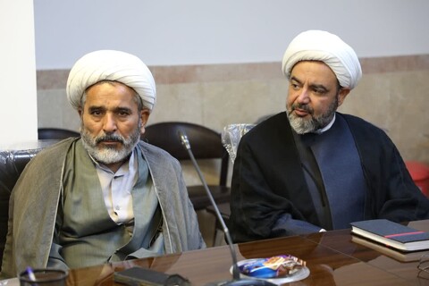 تصاویر/ نشست بصیرتی با موضوع نقد جریان فکری‌ قرآن بسندگی برگزار شد