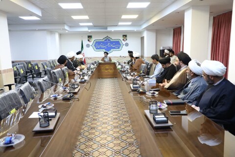 تصاویر/ نشست بصیرتی با موضوع نقد جریان فکری‌ قرآن بسندگی برگزار شد