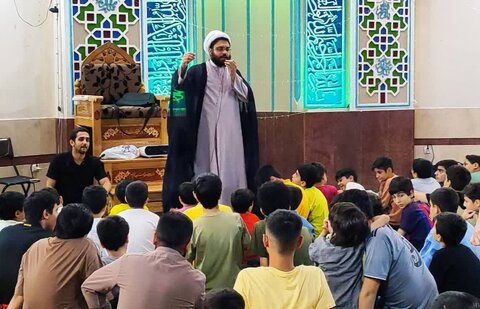 تصاویر/ مسجدی برقرار در شهرک اکباتان