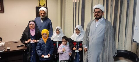 تصاویر/ مسجدی برقرار در شهرک اکباتان