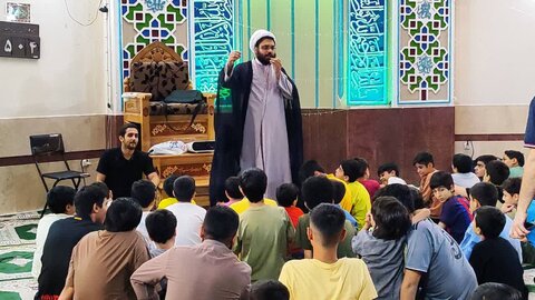 تصاویر/ مسجدی برقرار در شهرک اکباتان