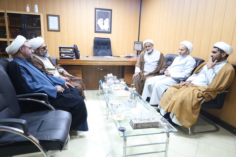 تصاویر/ دیدار مدیر حوزه علمیه لستان هرمزگان با فرمانده نیروی انتظامی استان