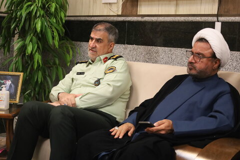 تصاویر/ دیدار مدیر حوزه علمیه لستان هرمزگان با فرمانده نیروی انتظامی استان