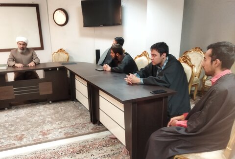 تصاویر/ درس اخلاق مدرسه علمیه سفیران هدایت امام صادق(ع)