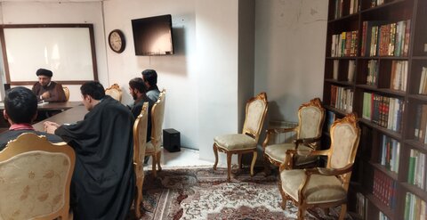 تصاویر/ درس اخلاق مدرسه علمیه سفیران هدایت امام صادق(ع)