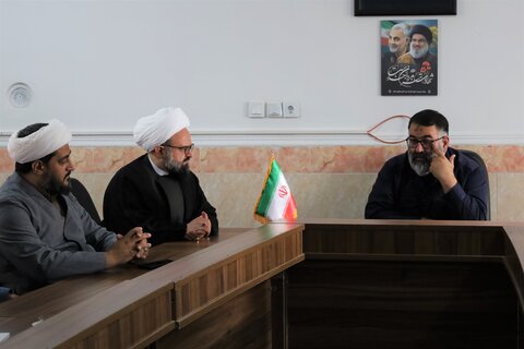 نشست جهاد تبیین، ویژه مدیریت حوزه علمیه استان و کادر مدارس زاهدان