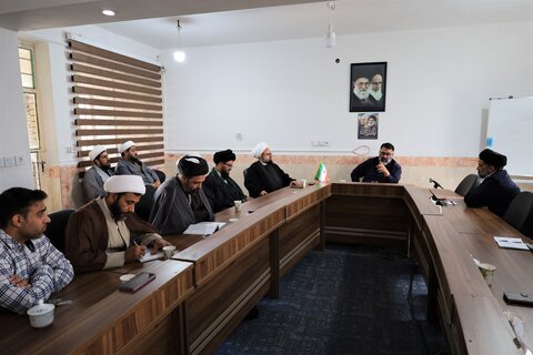 نشست جهاد تبیین، ویژه مدیریت حوزه علمیه استان و کادر مدارس زاهدان