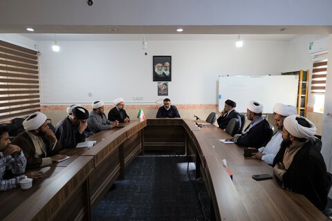 نشست جهاد تبیین، ویژه مدیریت حوزه علمیه استان و کادر مدارس زاهدان