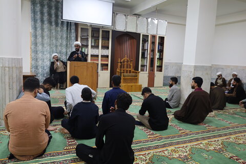 تصاویر / تریبون آزاد طلاب  مدرسه علمیه النبی (ص)  بندرعباس