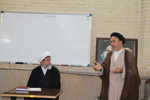 تصاویر| بازدید مدیر حوزه علمیه فارس از مدرسه علمیه مصلی شیراز