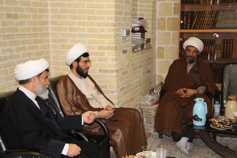 تصاویر| بازدید مدیر حوزه علمیه فارس از مدرسه علمیه مصلی شیراز