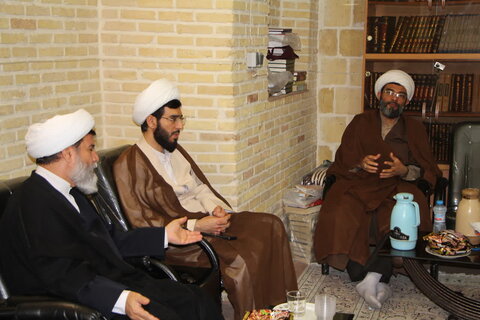 تصاویر| بازدید مدیر حوزه علمیه فارس از مدرسه علمیه مصلی شیراز