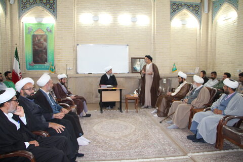 تصاویر| بازدید مدیر حوزه علمیه فارس از مدرسه علمیه مصلی شیراز